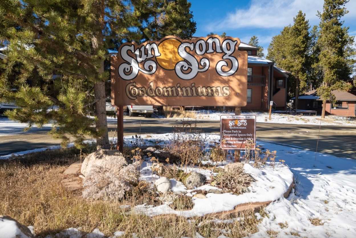 Resort Sun Song